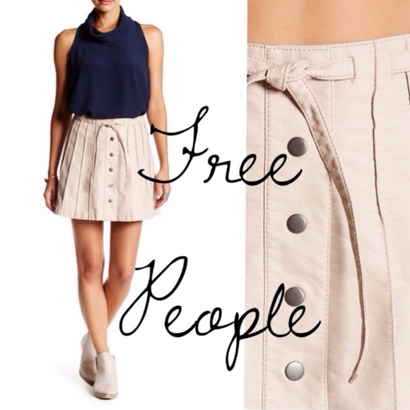 FREE PEOPLE Vegan Leather Mini Skirt NWT sizes 8 & 10 - Picture 3 of 9
